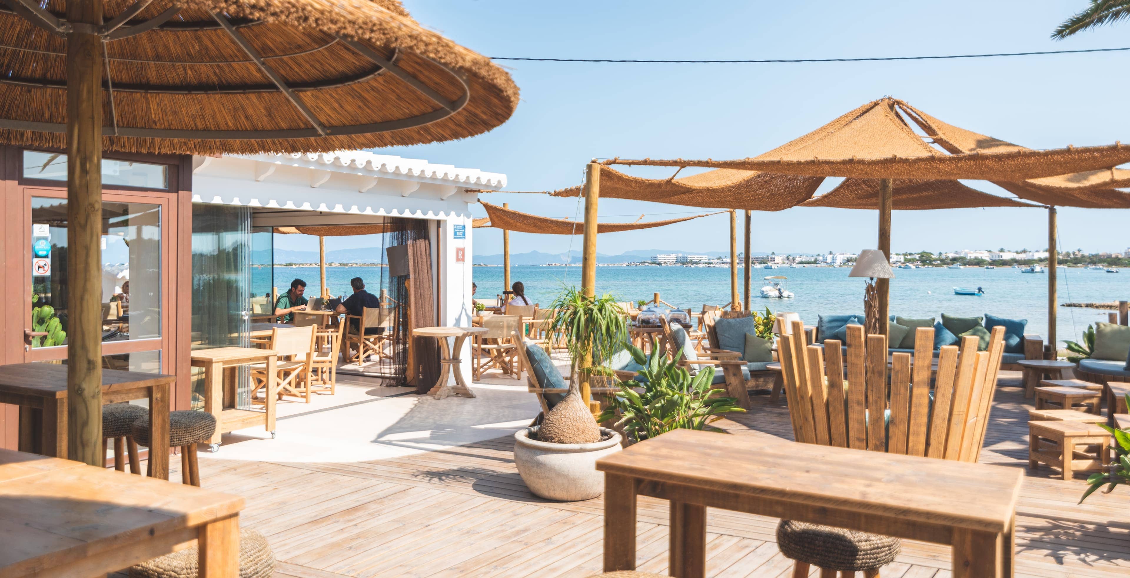 Salitre Formentera, Un restaurante mágico que rinde homenaje a los pescadores y los sabores mediterráneos