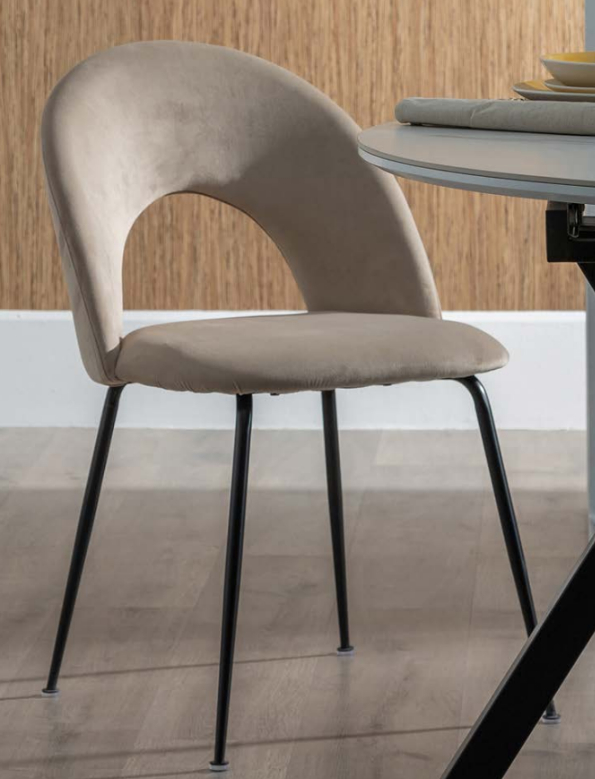 decoración de restaurantes con sillas