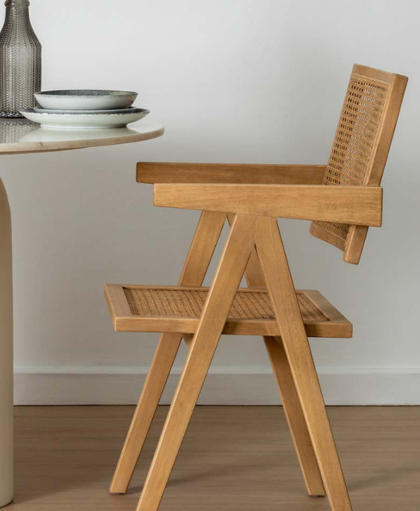 decoración de restaurantes con sillas